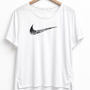 Nike Dri-FIT White Training Tee | Women’s Athletic Shirt | NWOT